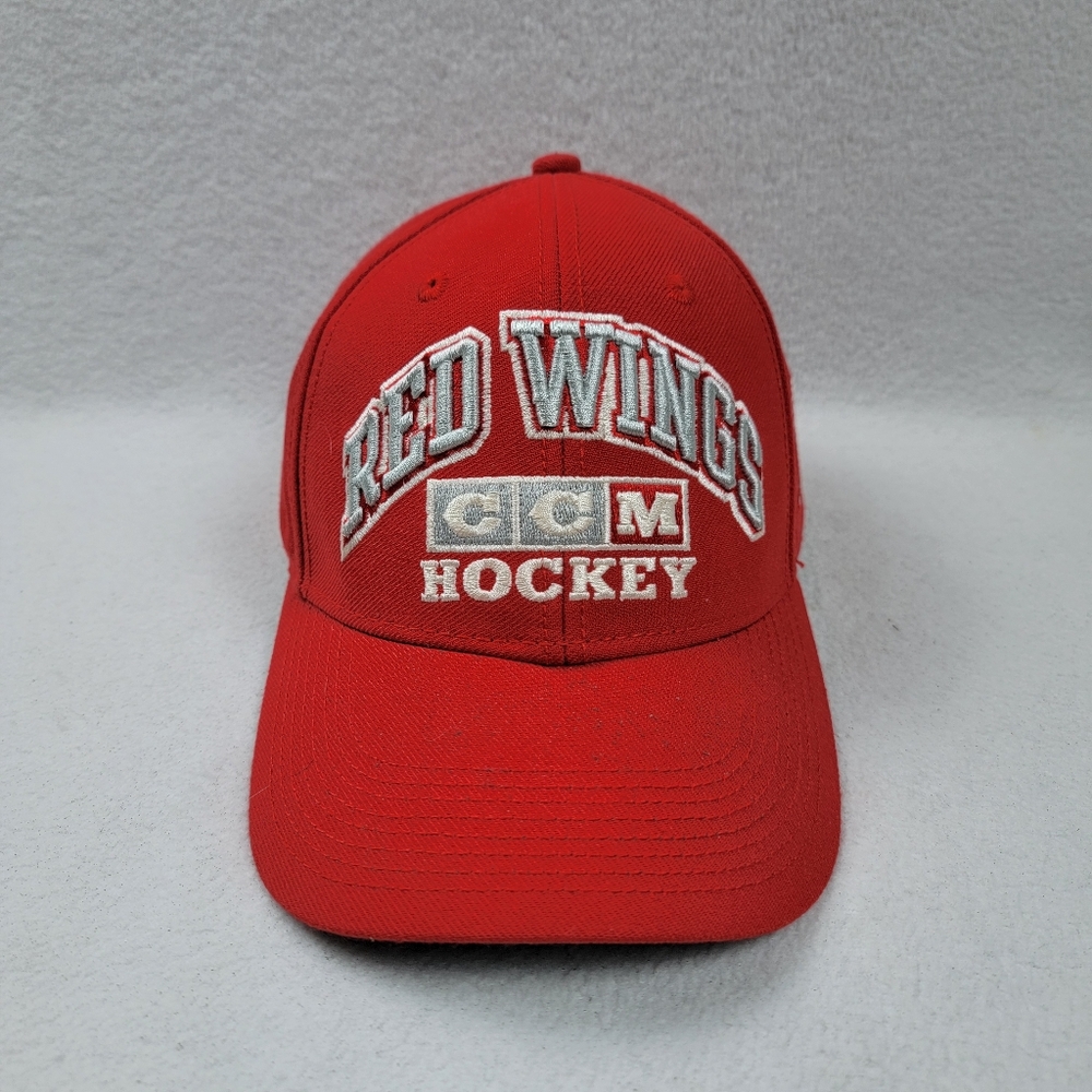 CCM Detroit Red Wings Hat Cap Men's One Size Red Snapback 2015 NHL Hockey